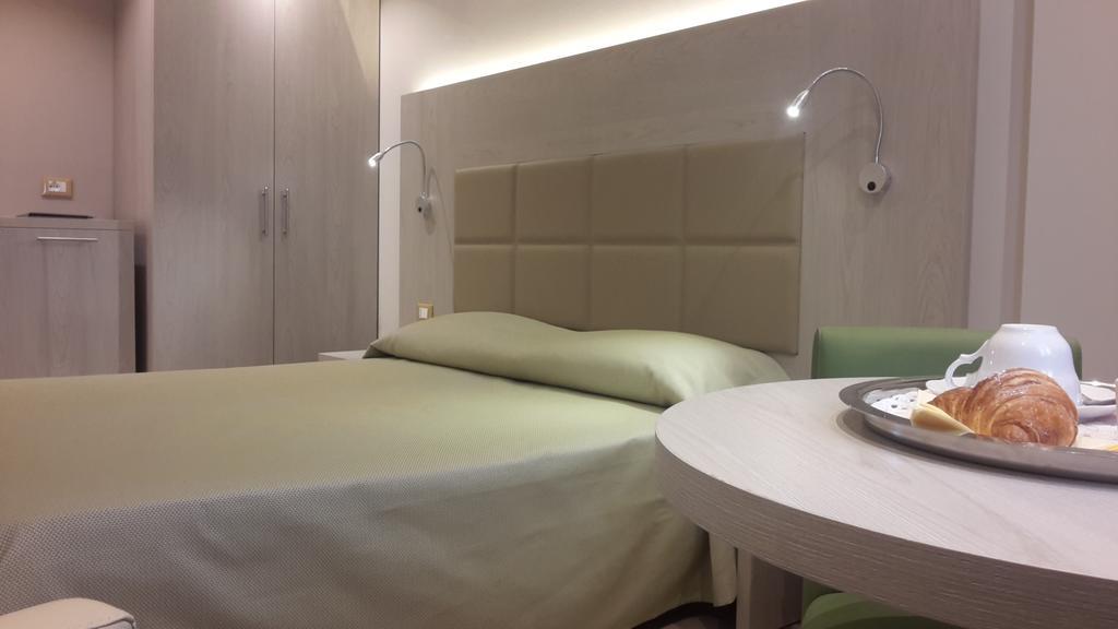 Hotel Alexander Τσεζένα Εξωτερικό φωτογραφία